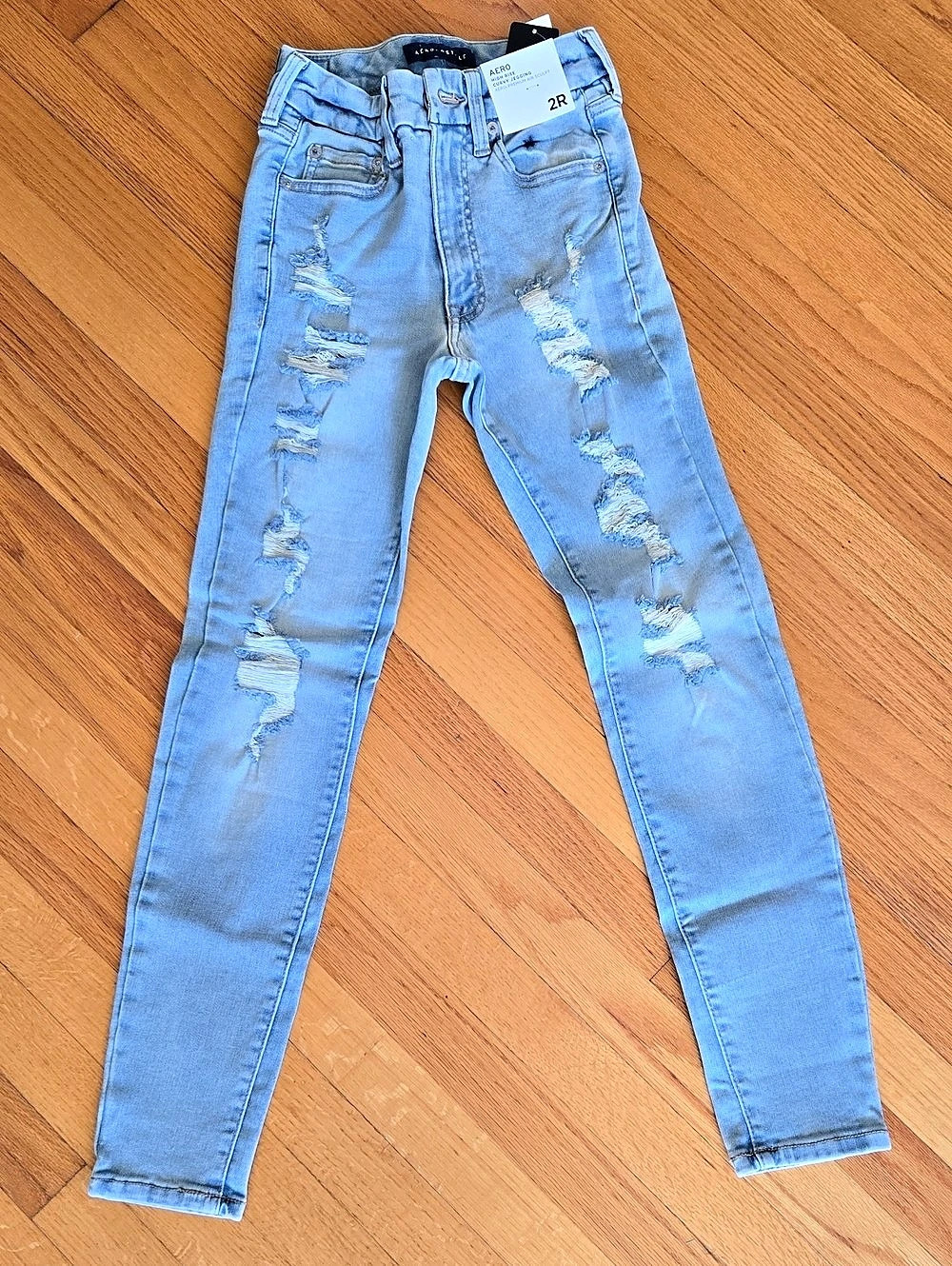 AERO High Rise Curvy Jegging Distressed Blue NWT